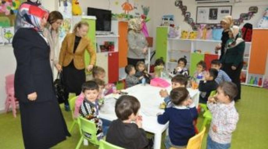 Ahmet Aydın'ın Eşi Arzu Aydın Adem'i Ziyaret Etti