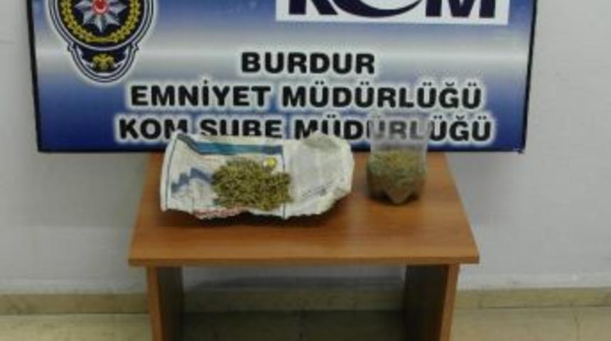 Aspirat&ouml;r Bacasında 121 Gram Esrar Bulundu