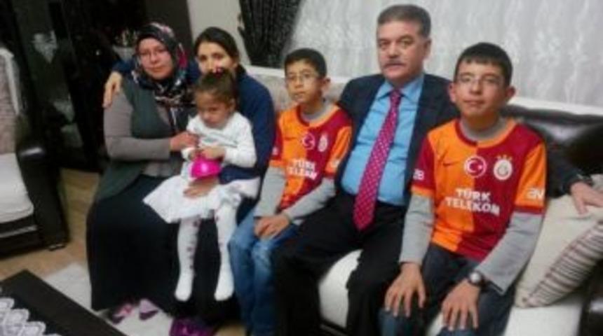 Emniyet M&uuml;d&uuml;r&uuml; Ayg&uuml;n, 2 Ayda 12 Şehit Ailesini Ziyaret Etti