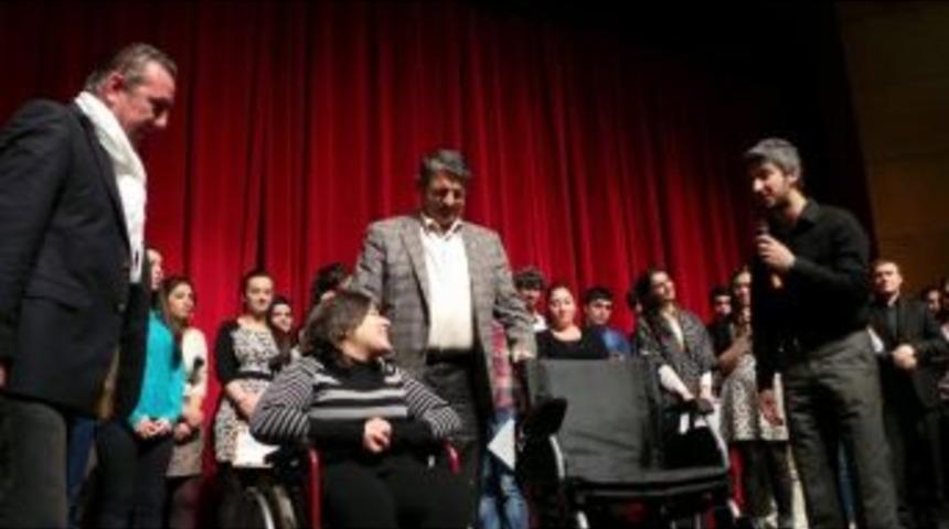 Bartın&rsquo;da Tiyatro Tadında Eğlence