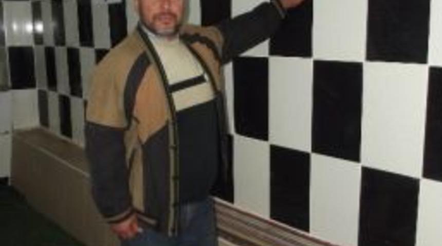 Fanatik Taraftar D&uuml;kkanı Logolarla S&uuml;sledi