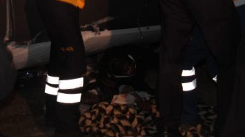 Maslak'ta Otob&uuml;s Devrildi: En Az 2 &Ouml;l&uuml;, 10'dan Fazla Yaralı