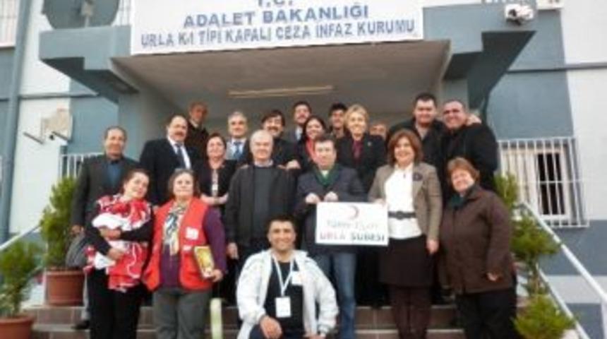 Urla Kızılaydan Yılsonu Konseri