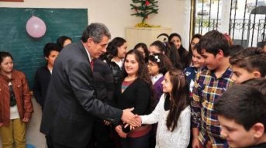 Bal&ccedil;ovalı &Ouml;ğrencilerden Yeniyıla Merhaba