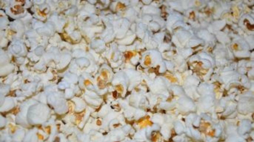 Yılbaşının Vazge&ccedil;ilmezi Patlayan Mısır Yok Satıyor