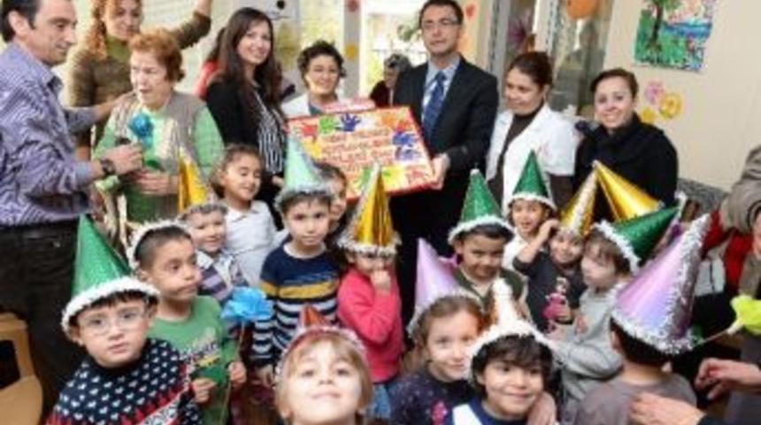 Muratpaşalı Minikler Huzurevi&rsquo;nde