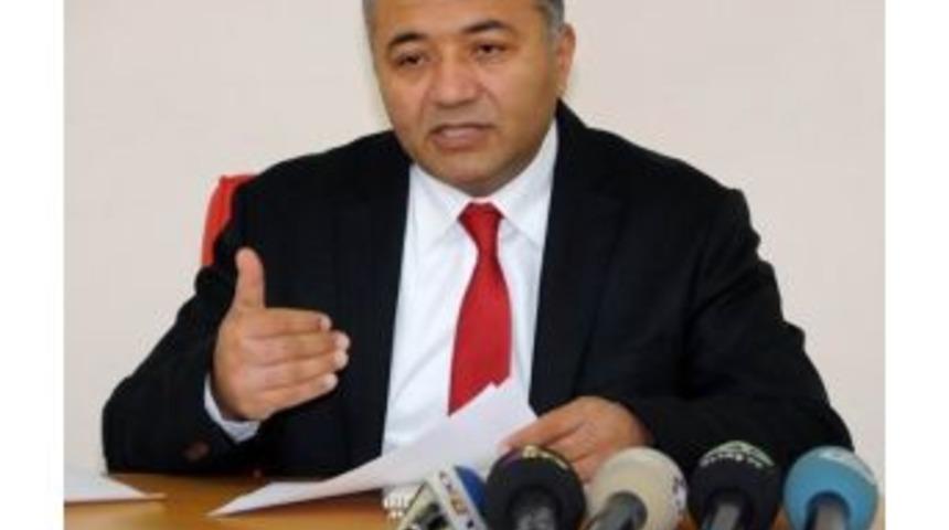 Vali, 2013'&uuml; Değerlendirdi