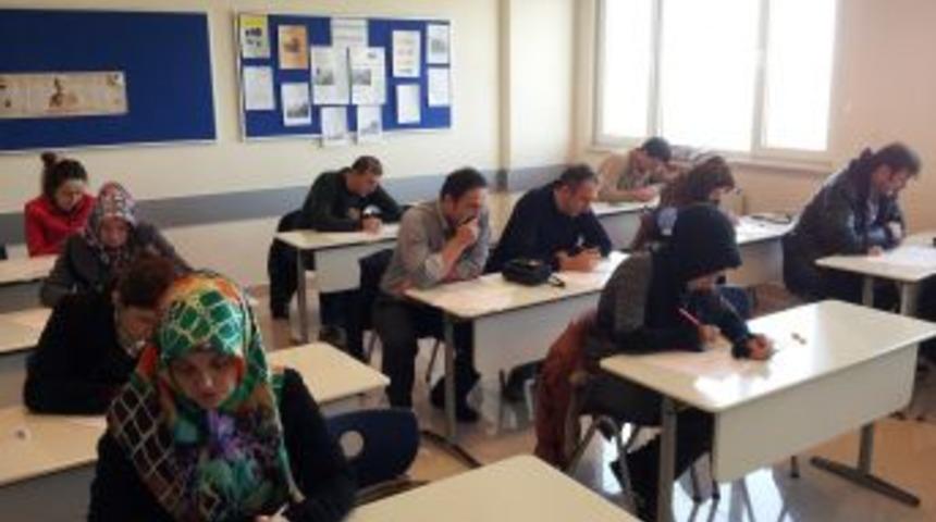 &Ccedil;ağrı Koleji Velileri Kitap Okuma Yarışmasında