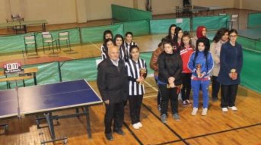 &Ouml;ğrenciler Masa Tenisinde Yarıştı