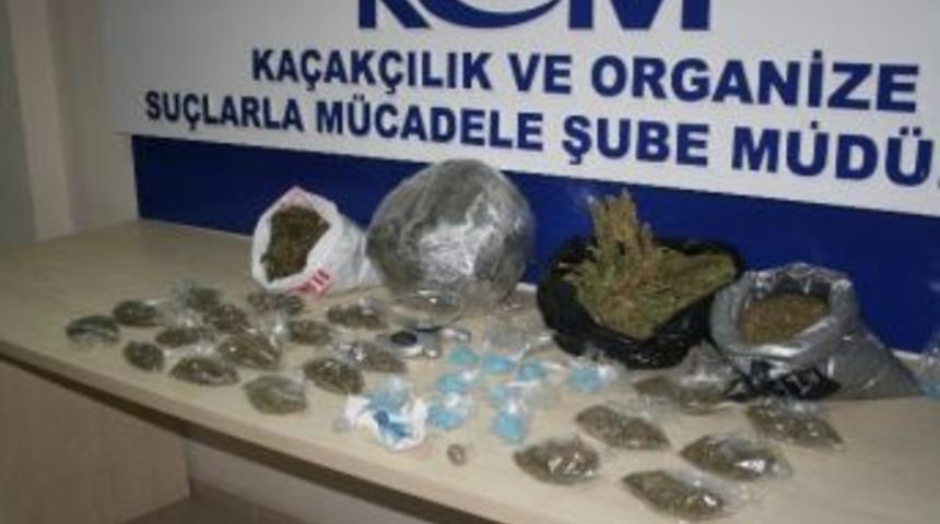 İzmir Narkotikten Yılbaşı Partileri Uyuşturucularına Baskın