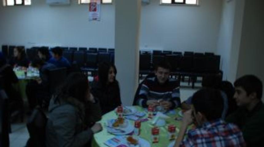 &Ccedil;ınar Eğitim Ve Sağlık Derneği Gen&ccedil;leri Madde Bağımlılığından Koruyor