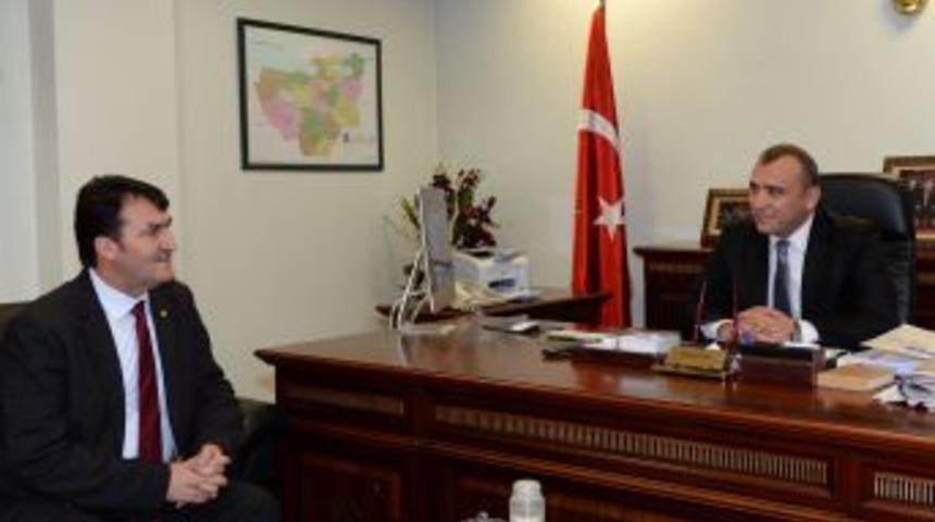 Başkan D&uuml;ndar, Bursa Defterdarı Mat&rsquo;ı Ziyaret Etti