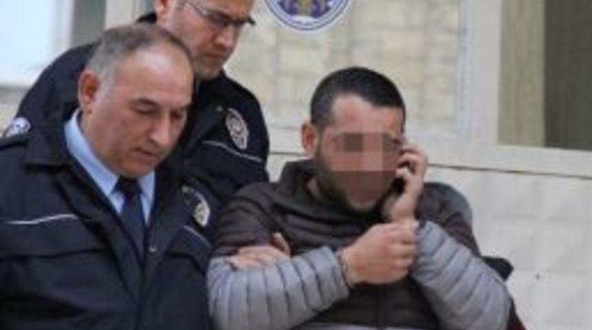 Orhan Gencebay'ın Cd'sini &Ccedil;alan Şahıs Tutuklandı