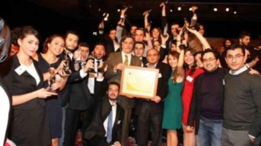 Er&uuml; İletişim Fak&uuml;ltesi'nden Rekor