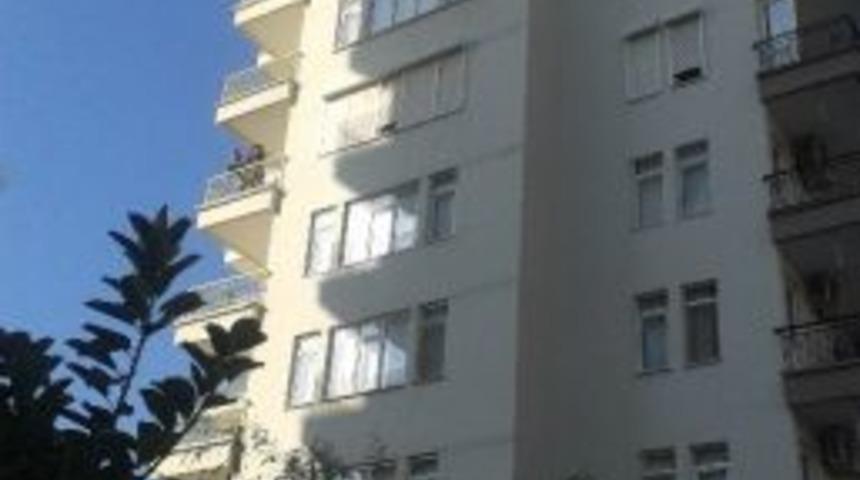 &Ouml;l&uuml;mle Burun Buruna