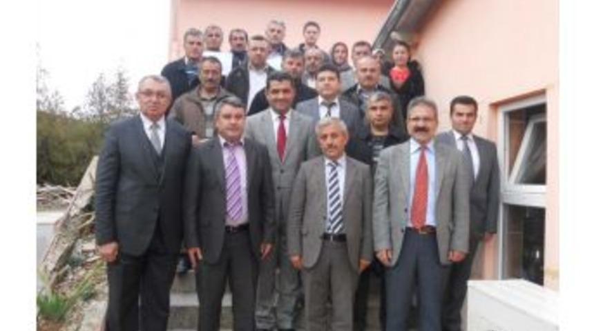 &Ccedil;al'da Tıbbi Aromatik Bitki Yetiştiriciliği Kursiyerleri Belge Aldı