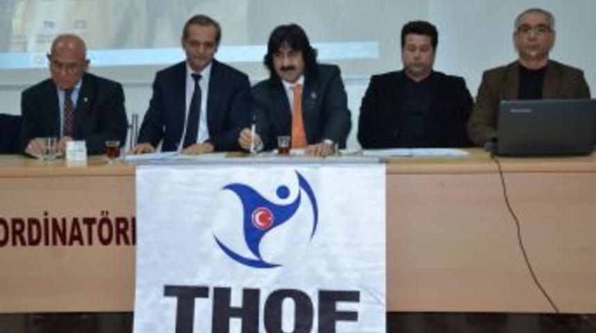 Halkoyunlarının D&uuml;n&uuml; Bug&uuml;n&uuml; Tartışıldı