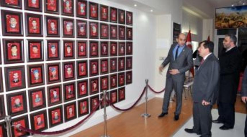 Vali Balkanlıoğlu, Şehitler Derneğinin Yeni Hizmet Merkazini Ziyaret Etti