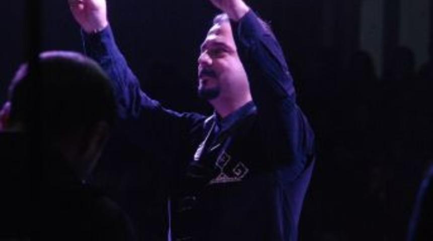 Be&uuml; T&uuml;rk Halk M&uuml;ziği &Ouml;ğrenci Korosuyla 2013&rsquo;e Veda Etti