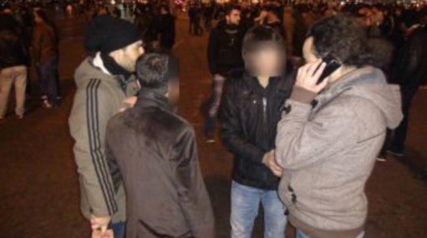 Taciz Iddiasıyla Iki Gen&ccedil; G&ouml;zaltına Alındı