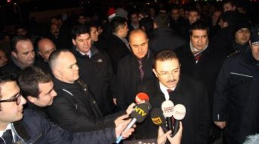 Emniyet M&uuml;d&uuml;r&uuml; Selami Altınok, Taksim'deki &Ouml;nlemleri Denetledi