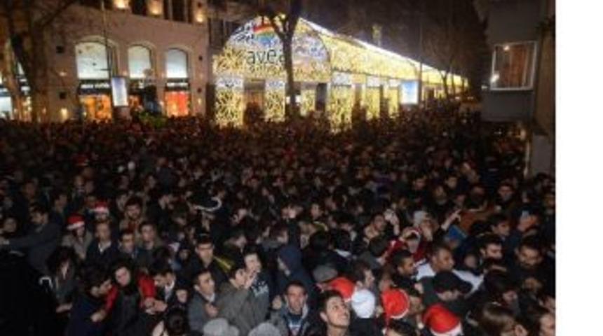 Nişantaşı'nda 2014 Coşkuyla Karşılandı