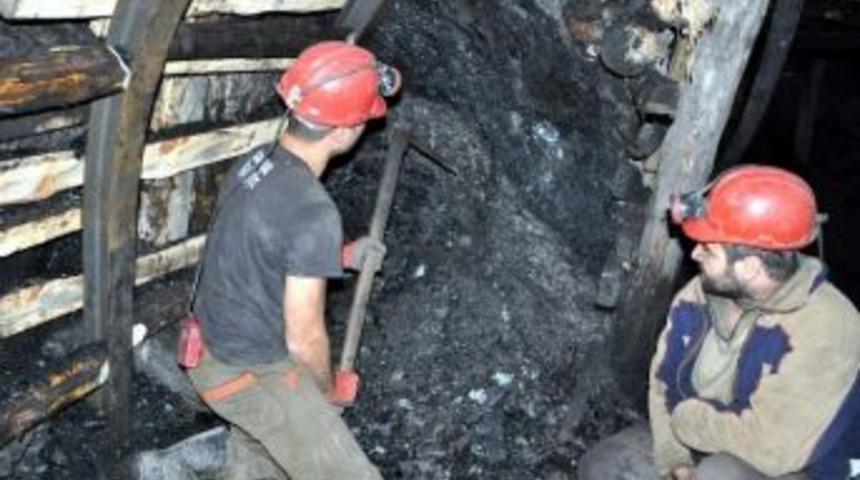 Maden Ocağında Buruk Yeni Yıl Kutlaması
