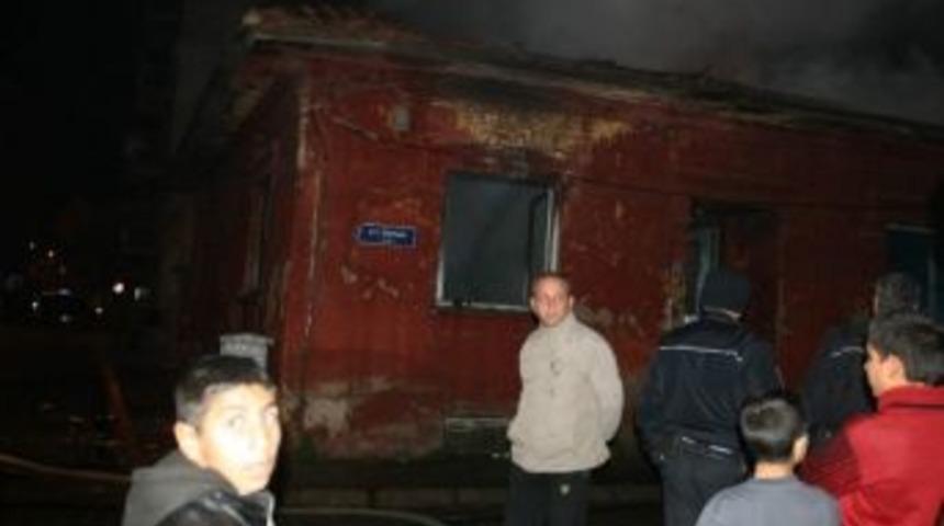 B&ouml;yle Yeni Yıl Eğlencesi Mi Olur?