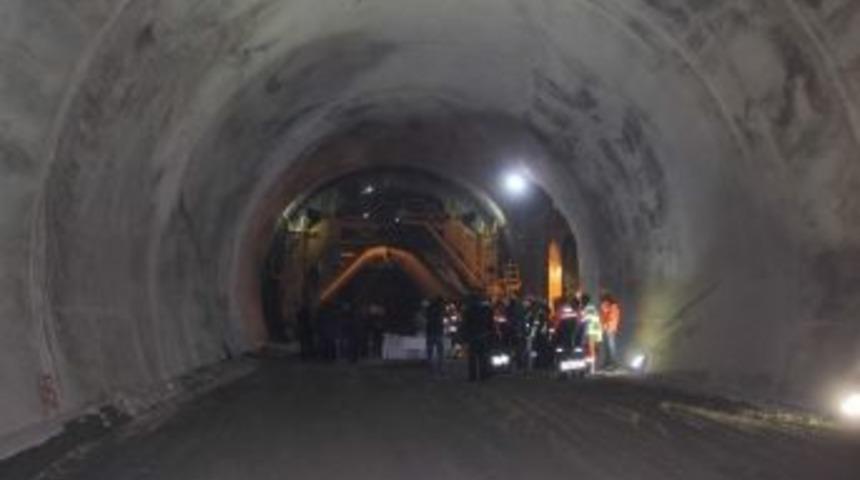 İş&ccedil;ilere Validen Yeni Yıl S&uuml;rprizi