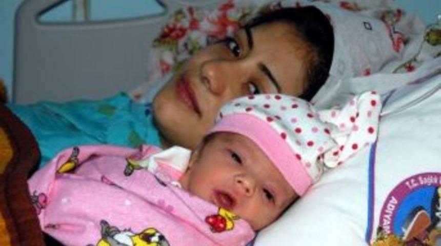 Adıyaman&rsquo;da Yeni Yıl Bebeği &ldquo; Damla&rdquo; Bebek Oldu