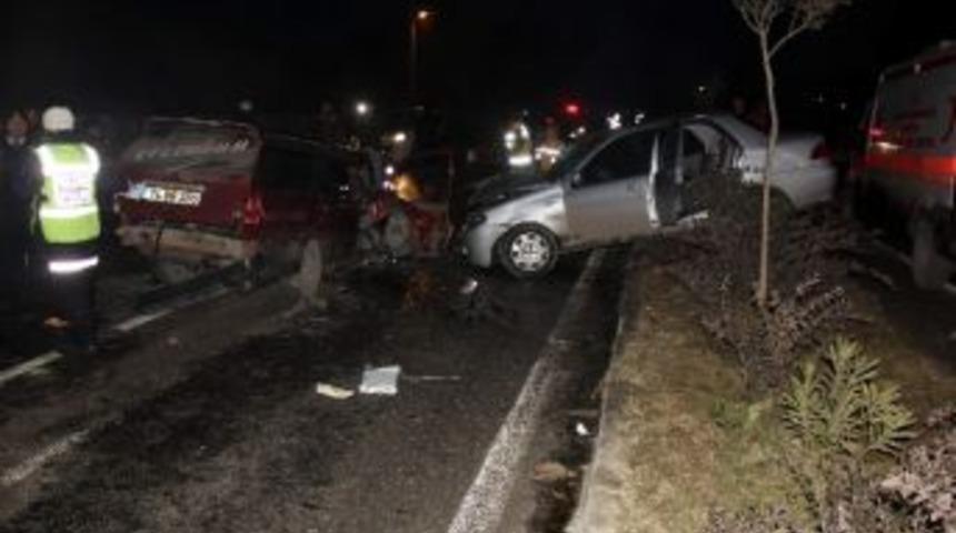 Bartın&rsquo;da Yeni Yılın İlk Trafik Kazası: 1 &Ouml;l&uuml;, 6 Yaralı