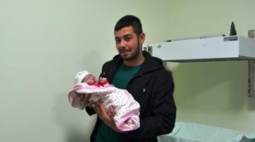 Niğde&rsquo;de Yılın İlk Bebeği &lsquo;buğlem&rsquo;