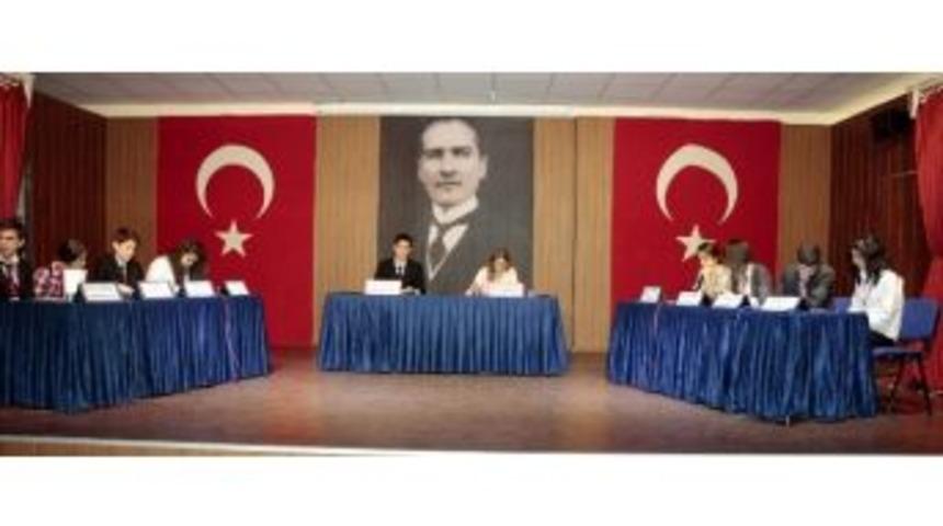 Gkv Gen&ccedil; Meclis &Ccedil;alışmalarını Tamamladı