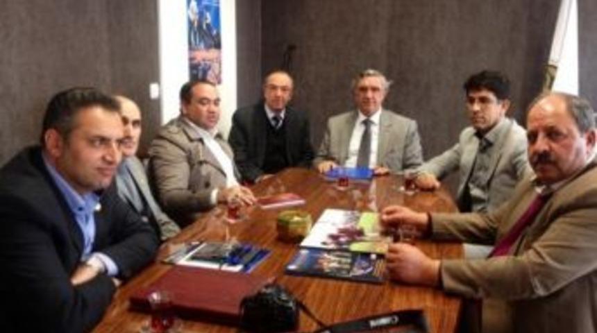 İran İle T&uuml;rkiye Arasında Geleneksel Spor Protokol&uuml; İmzalandı