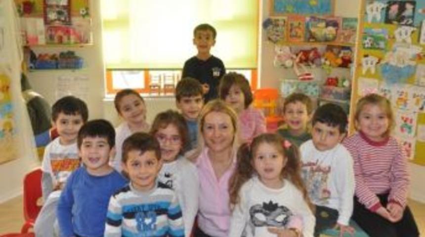 Minik Gkv&rsquo;liler Yeni Yıl Kartlarını Kendileri Yaptı