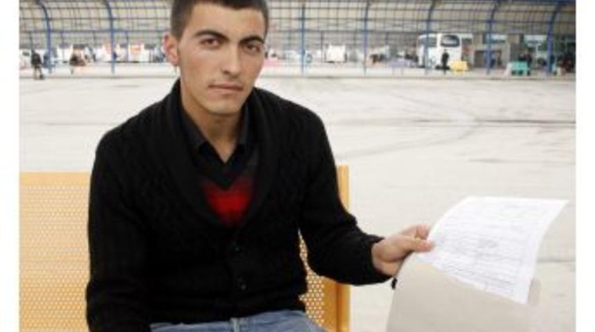 Terhis Belgesini Alan Terminale Koştu