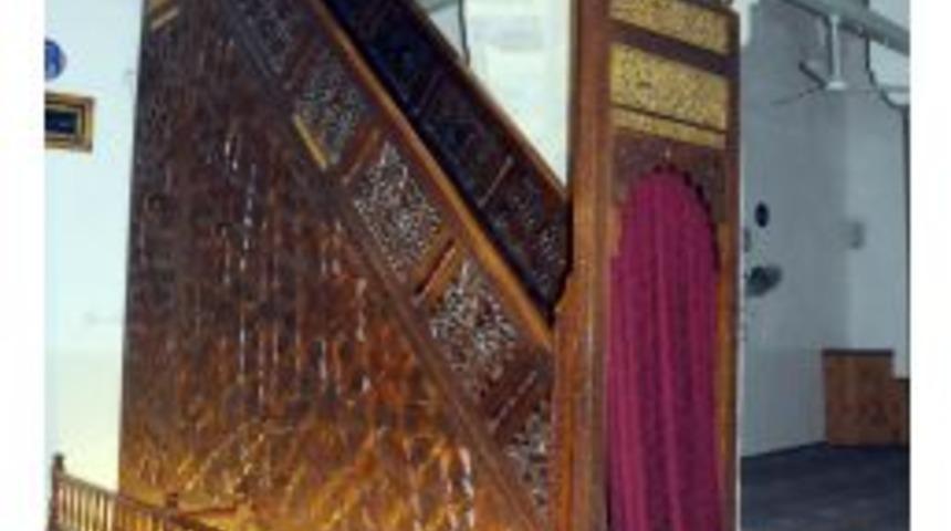 Manisa Ulu Cami'nin Minberi, Ahşap Oymacılığının Şaheseri