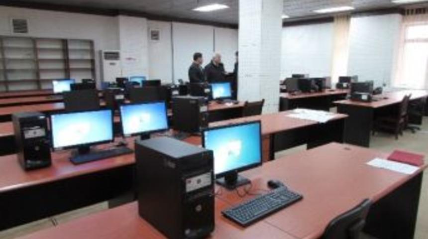 Tacikistan İstatistik Ajansı&rsquo;na Ekipman Desteği