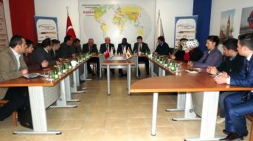 Uganda B&uuml;y&uuml;kel&ccedil;isi: T&uuml;rk Mallarına G&uuml;veniyoruz, &Uuml;lkemize Yatırım Yapın