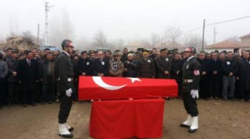 Kazada &Ouml;len Astsubay &Ccedil;avuş Yozgat&rsquo;ta Toprağa Verildi