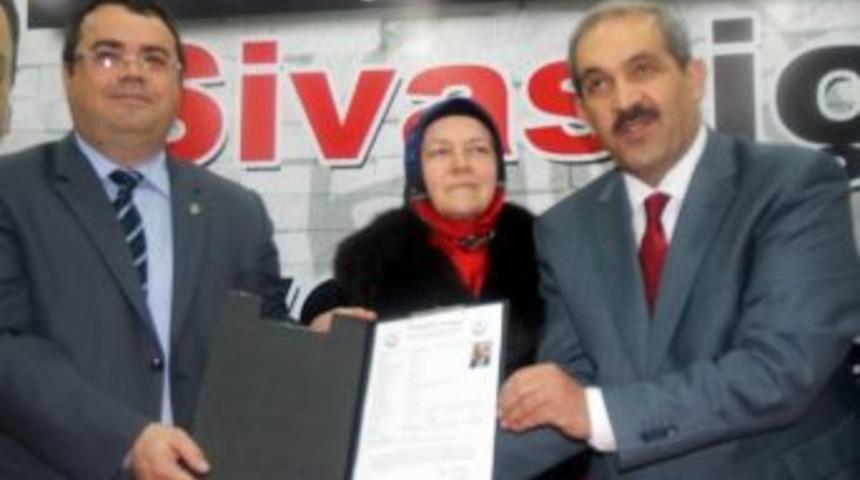Sivas Belediye Başkanı &Uuml;rg&uuml;p, Aday Adaylığını A&ccedil;ıkladı
