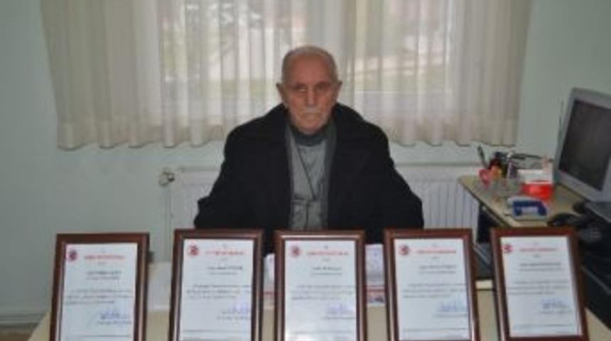 Dumanlar, &ldquo;bizde Siyaset Yok&rdquo;