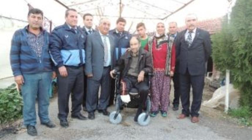 İhtiya&ccedil; Sahiplerine Belediyeden Yardım