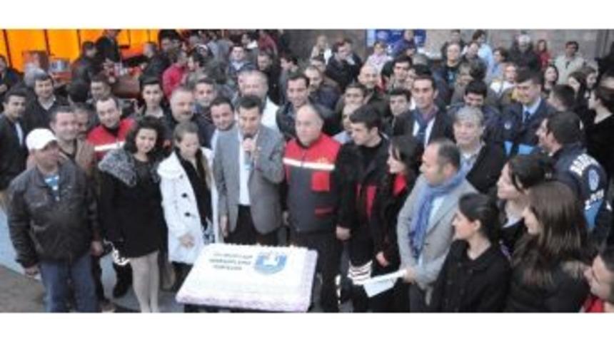 Başkan Kocadon, Personelinin Yeni Yılını Kutladı