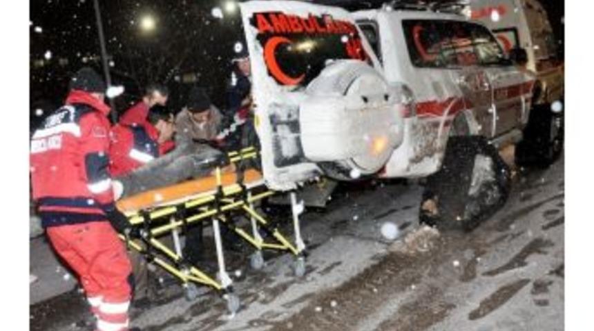 (&ouml;zel Haber) Kar Paletli Ambulanslar Engel Tanımıyor