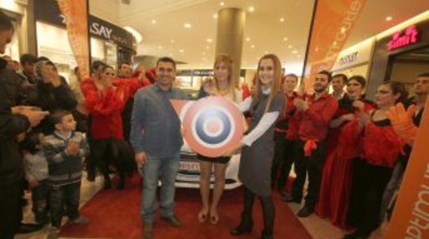 100 TL Harcadılar, Otomobil Sahibi Oldular