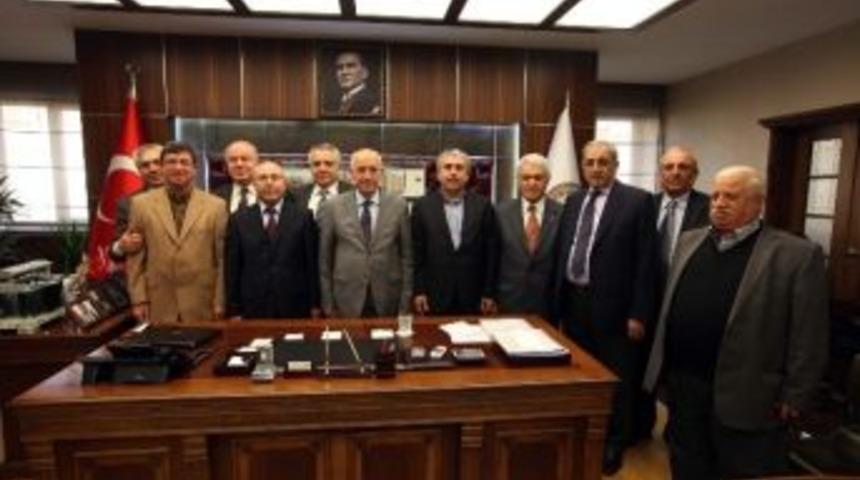 Kırşehirli İş Adamlarından Başkan Yaşar&rsquo;a Ziyaret