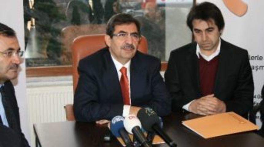 Bakan İdris G&uuml;ll&uuml;ce, &ldquo;en B&uuml;y&uuml;k Projem&rdquo; Dediği Derneği Ziyaret Etti