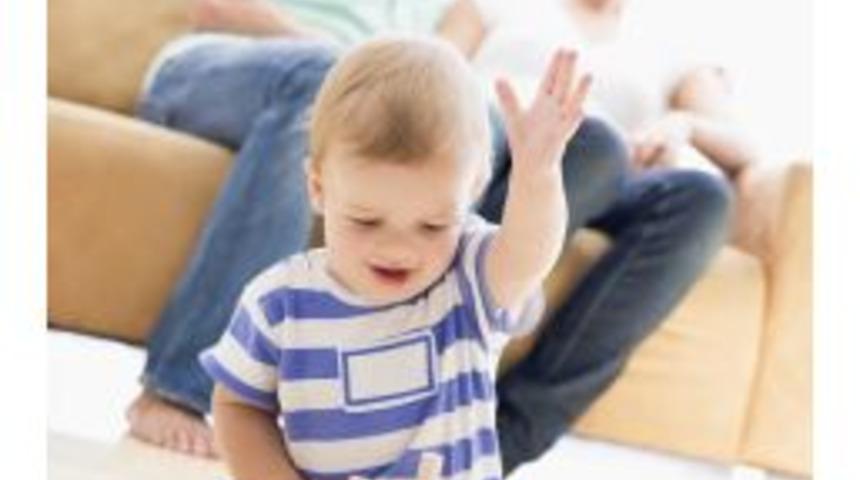 Oyuncak Se&ccedil;imi Konusunda &Ouml;nce Anne-baba Eğitilmeli