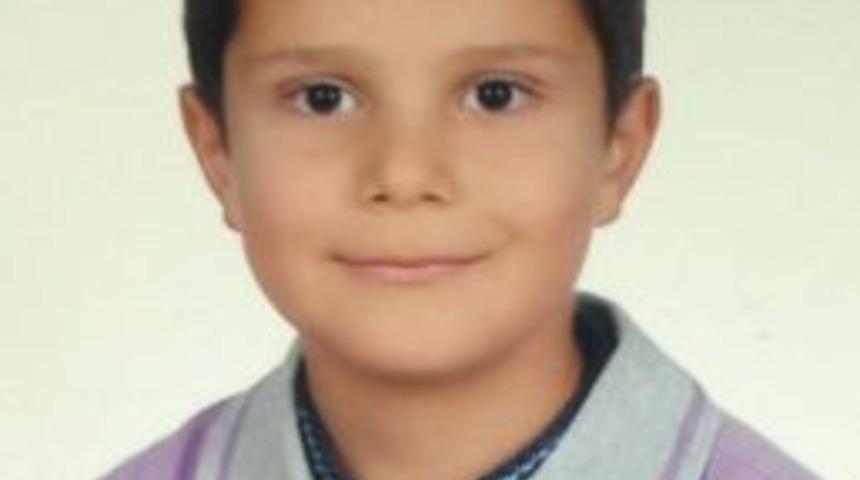 Okula Gitmek İ&ccedil;in Evden Ka&ccedil;an &Ccedil;ocuğun Cesedi Bulundu